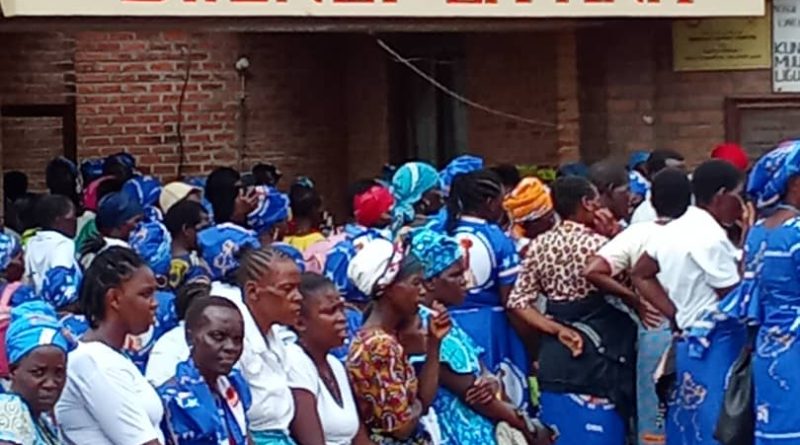 Catholic Women Association cheer the sick at Mangochi Hospital